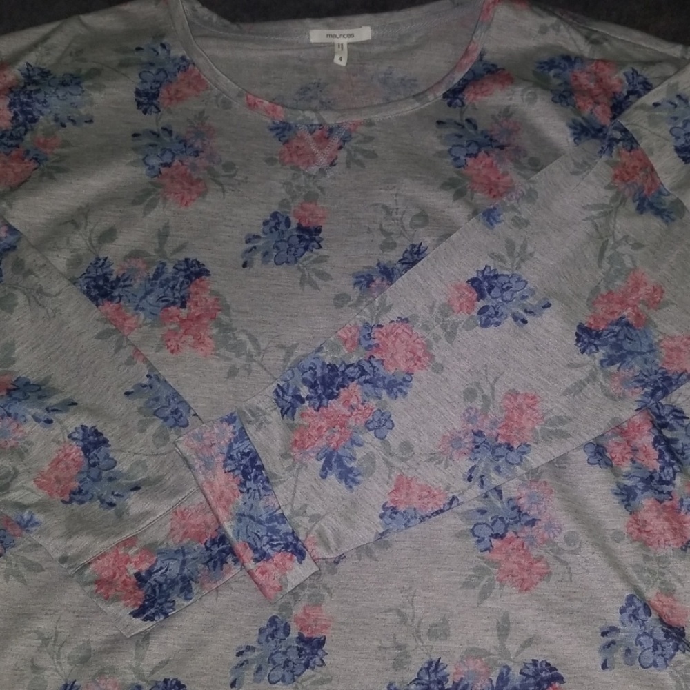 Maurices lightweight sweatshirt